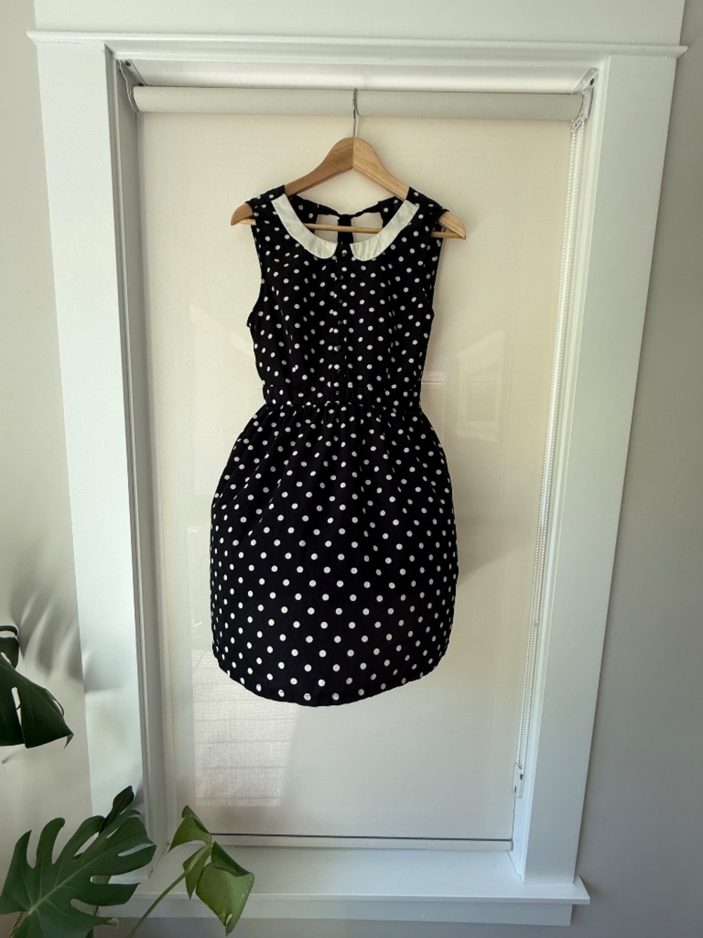 Forever 21 Black & White Polka Dot Peter Pan Collar Dress – Medium